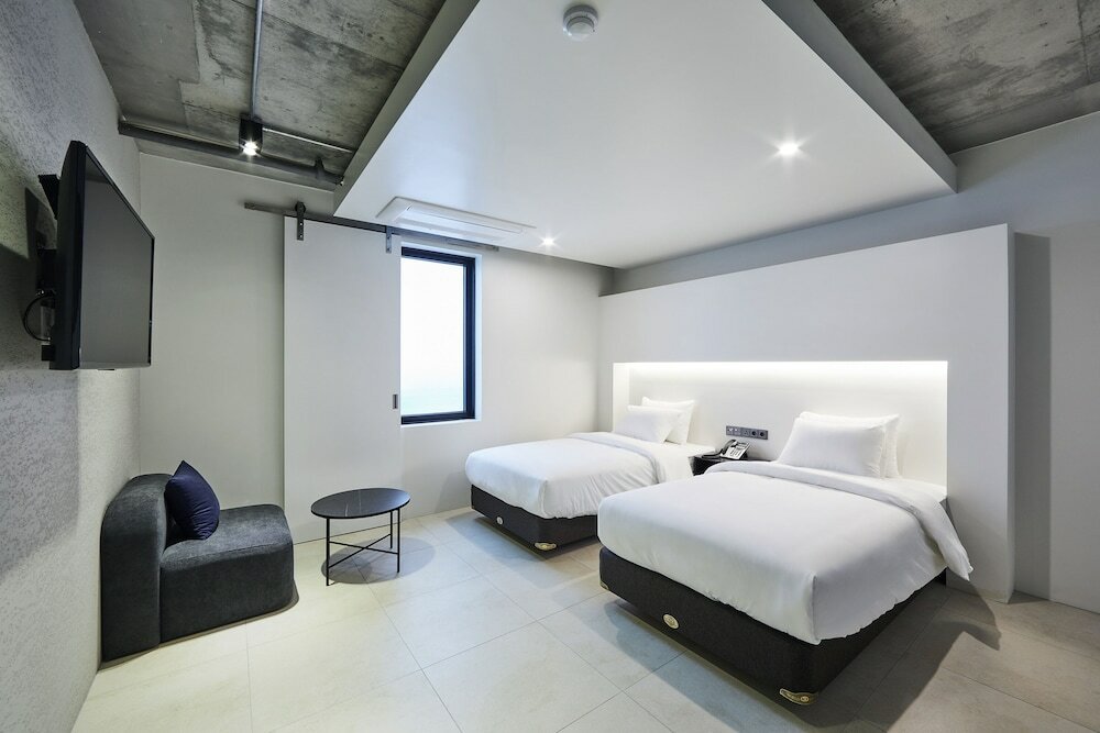 Фото Hotel Intro