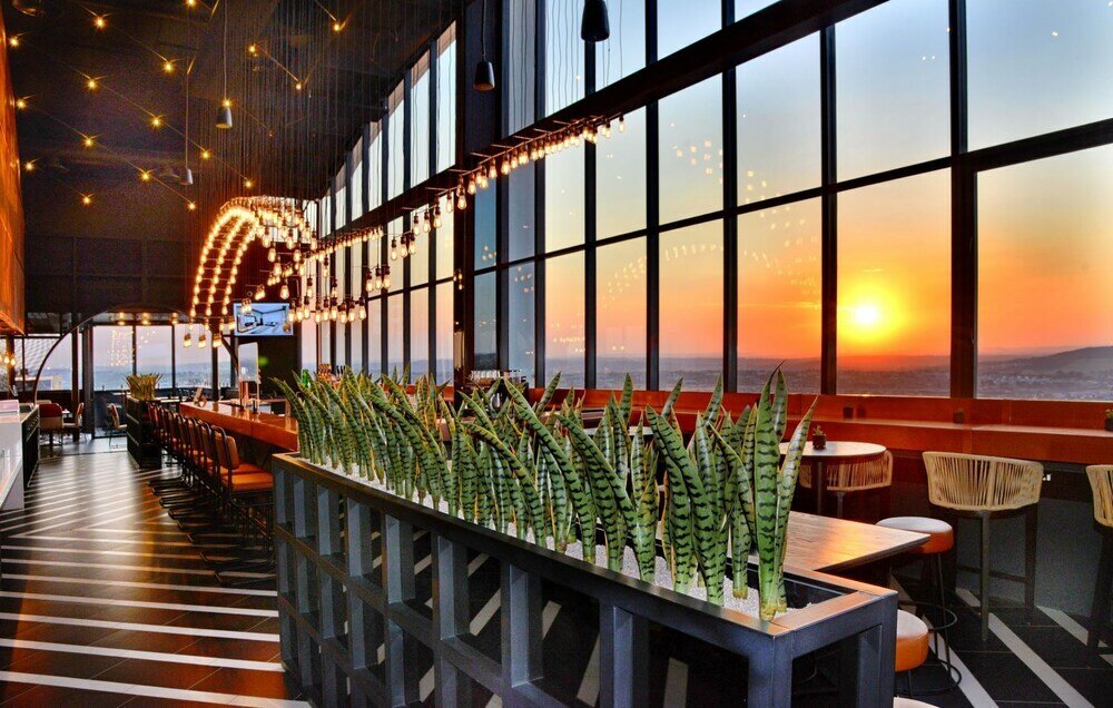 Фото Courtyard Hotel Waterfall City