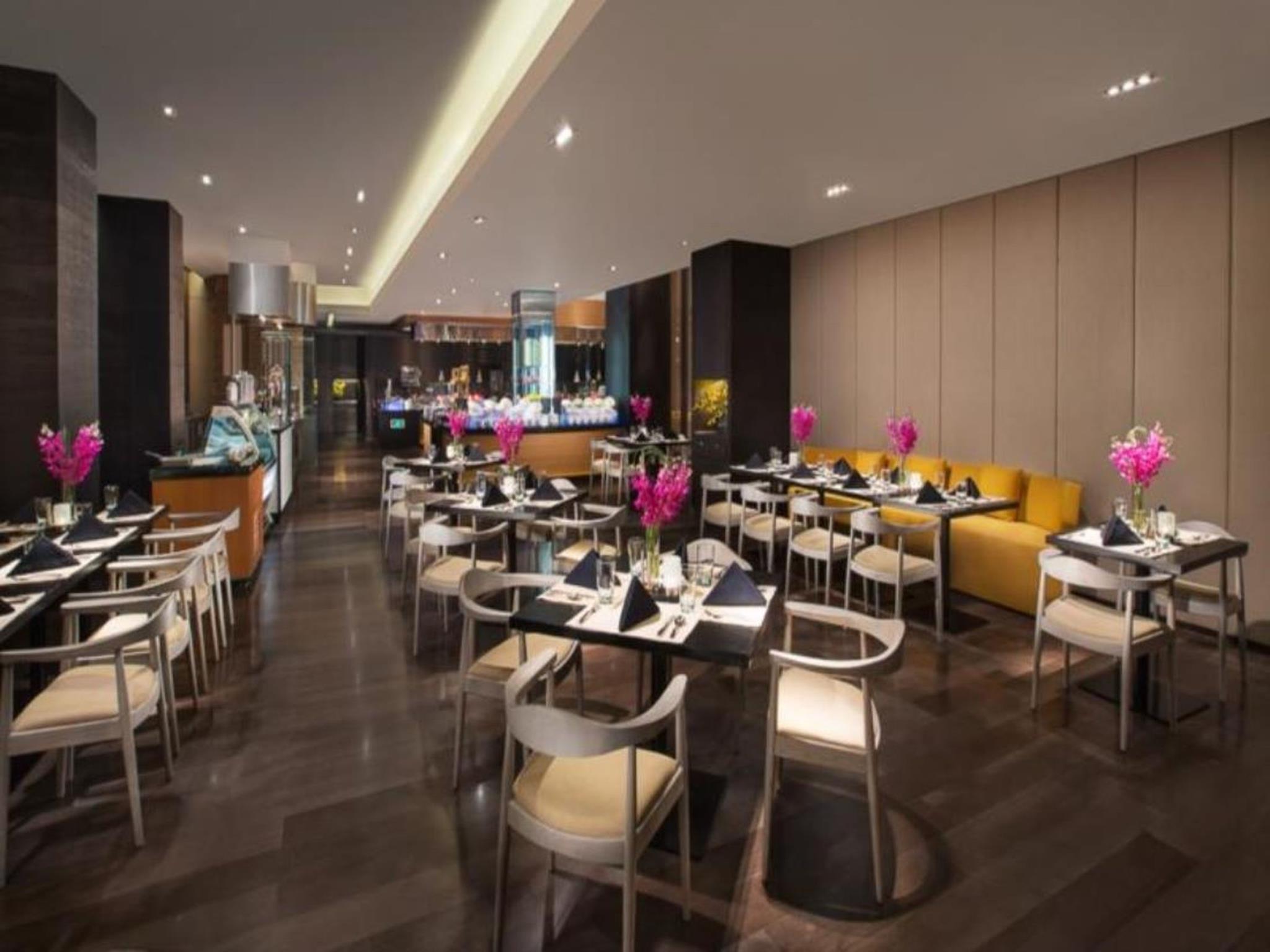 Фото Himalayas Qingdao Hotel