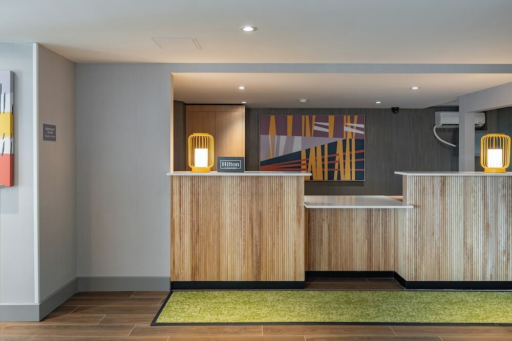 Фото Comfort Inn Toronto Northeast