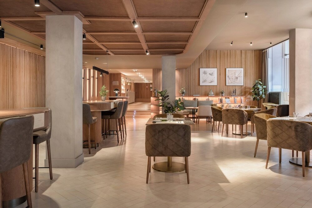 Фото Ac Hotel Avenida de América by Marriott