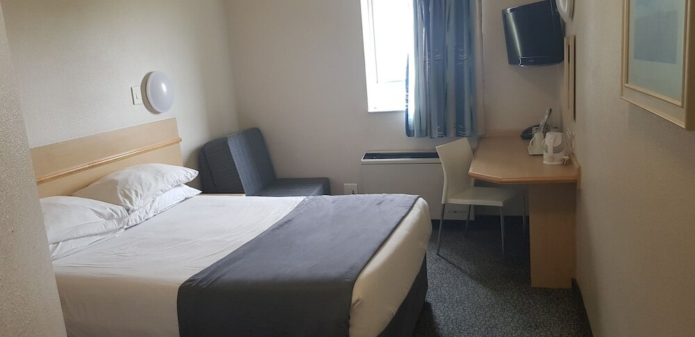 Фото Road Lodge East London