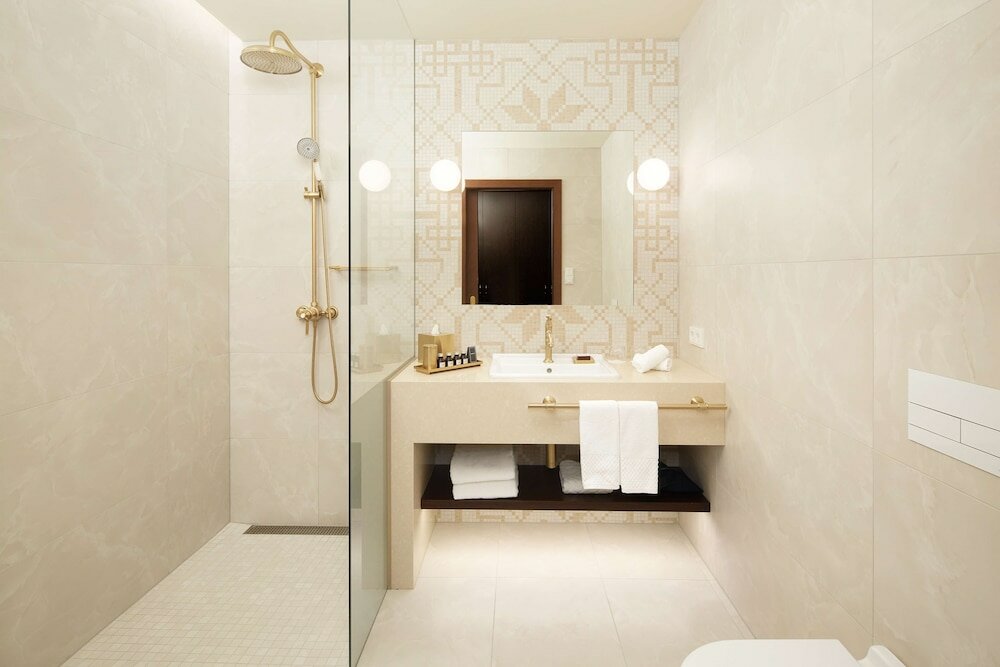 Фото Reykjavik Konsulat Hotel, Curio Collection by Hilton