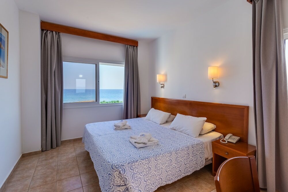 Фото Tetyk Hotel Apartments