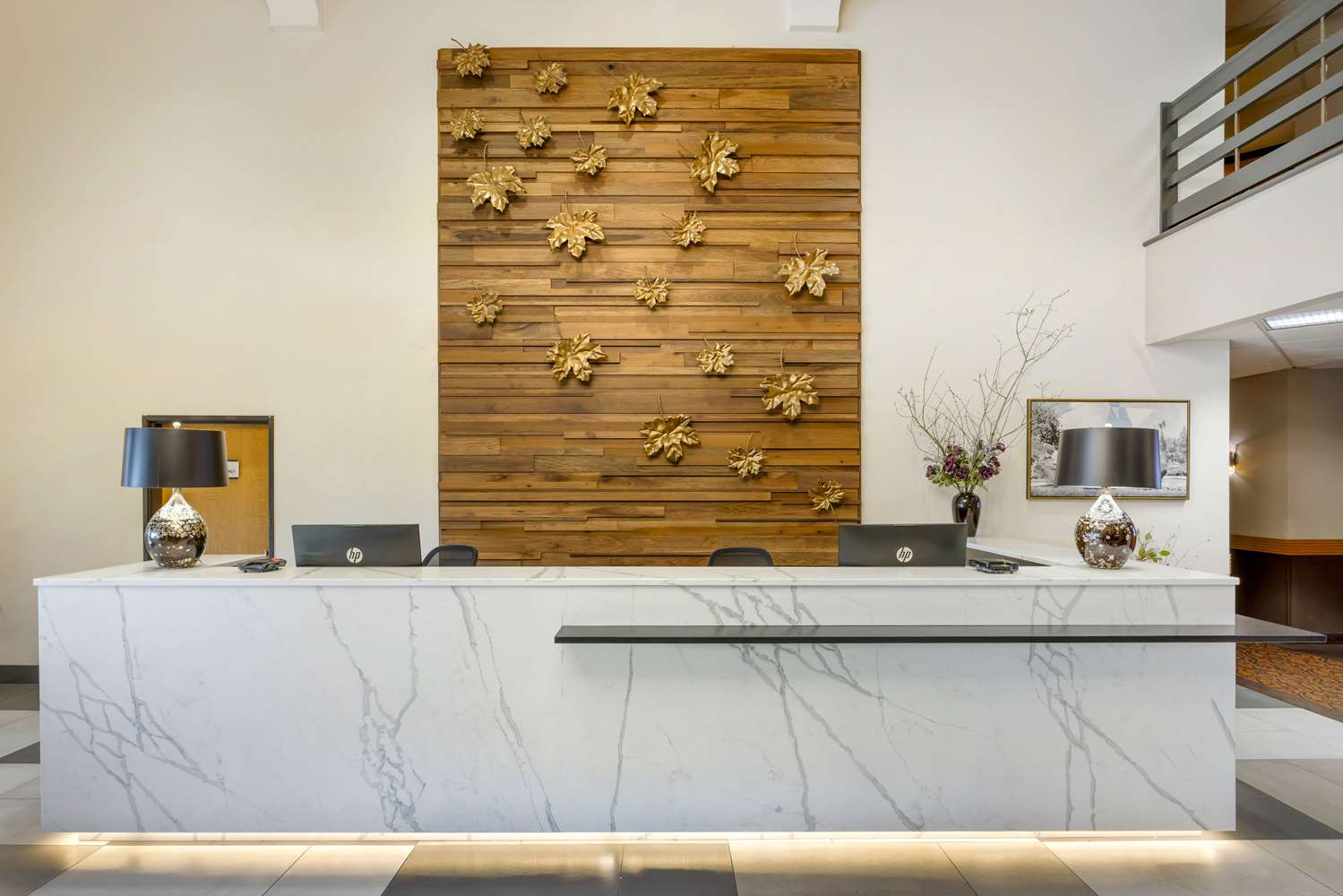 Фото Best Western Plus Mill Creek Inn