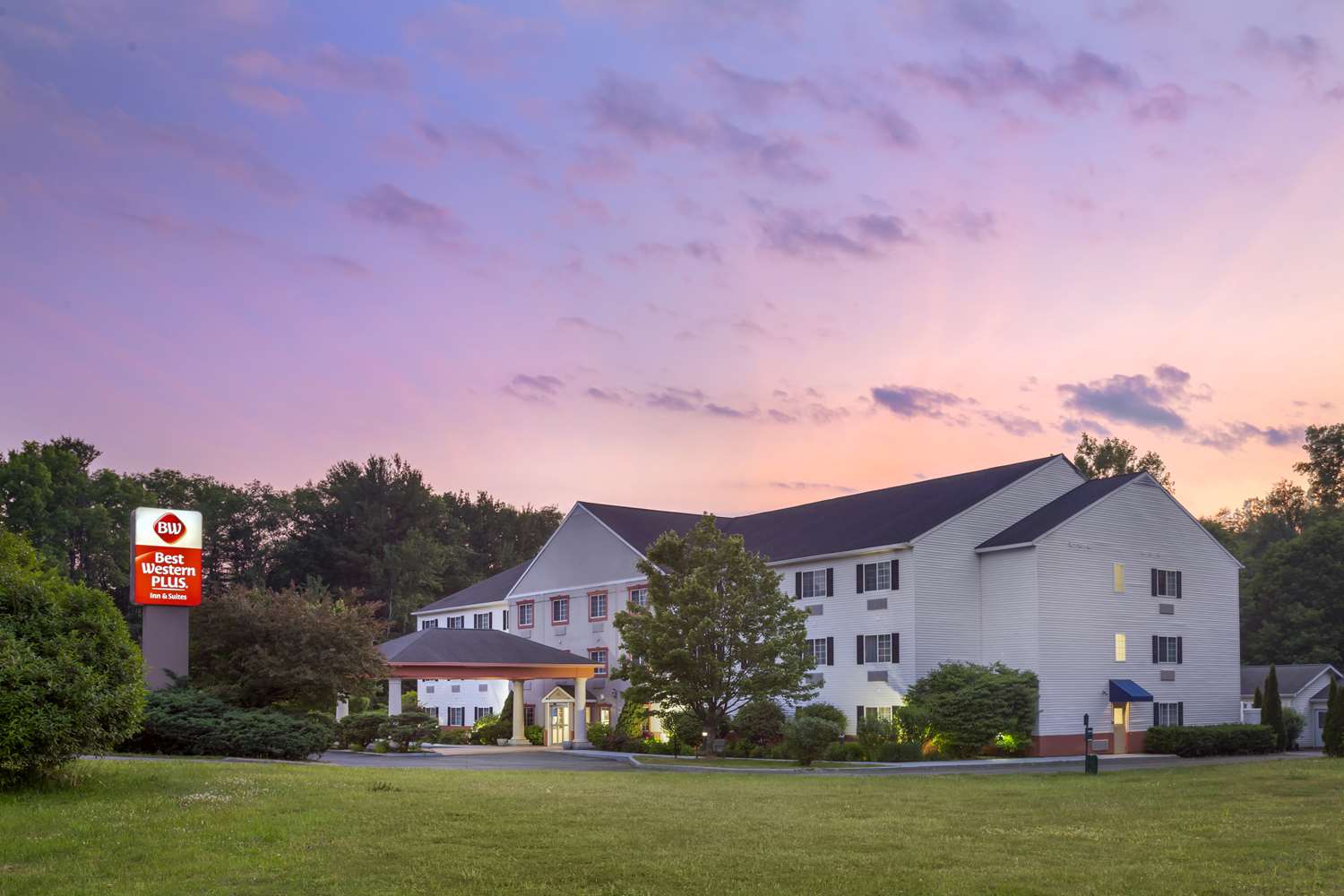 Фото Best Western Plus Berkshire Hills Inn & Suites