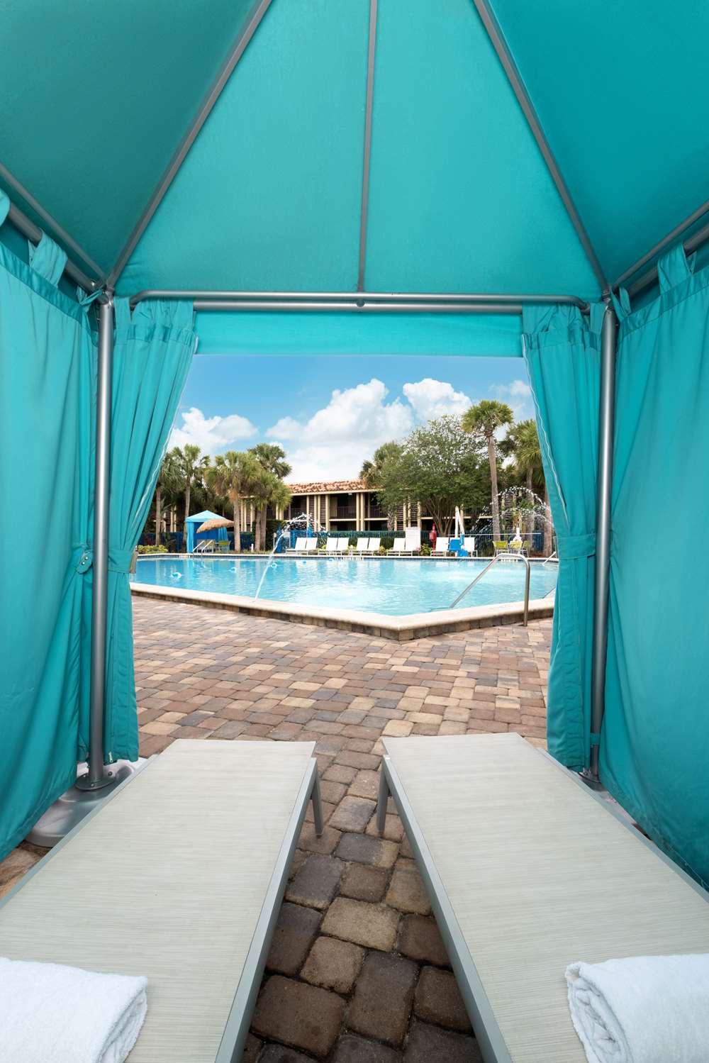 Фото DoubleTree by Hilton Hotel Orlando at SeaWorld