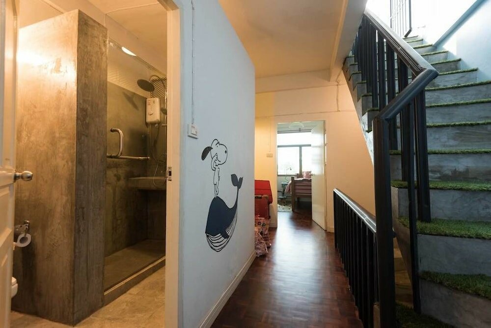 Фото Vacation Townhome near Bts Ekamai