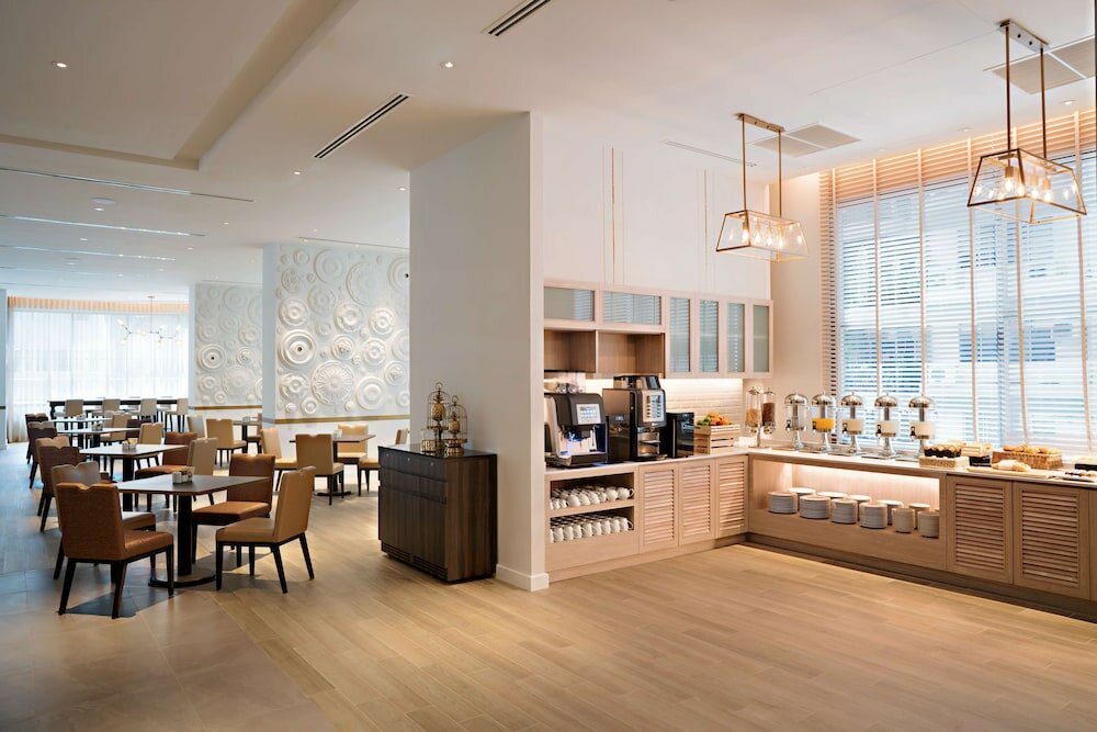 Фото Hyatt Place Bangkok Sukhumvit 24