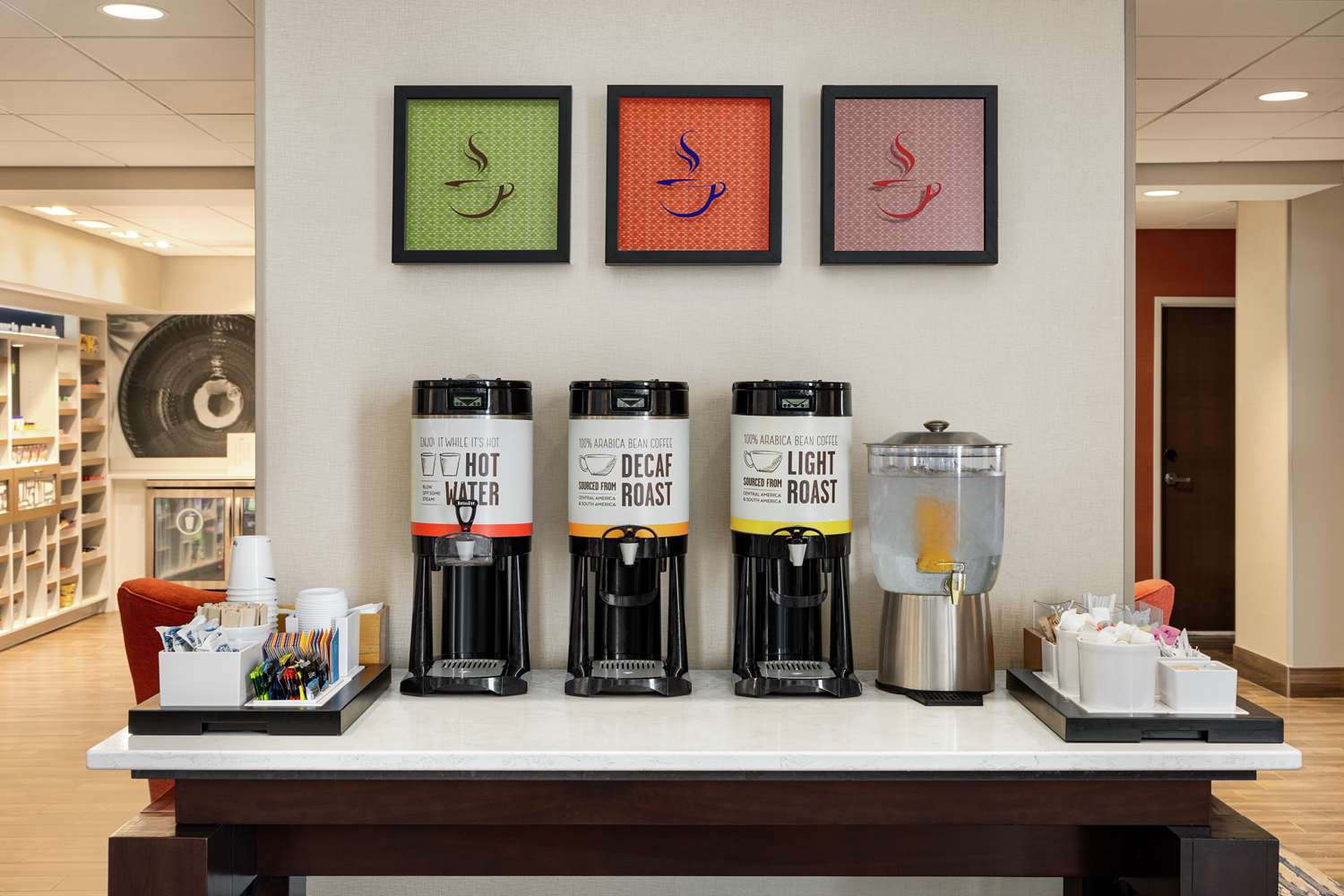 Фото Hampton Inn & Suites Overland Park South