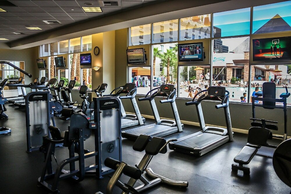 Фото Excalibur Hotel & Casino