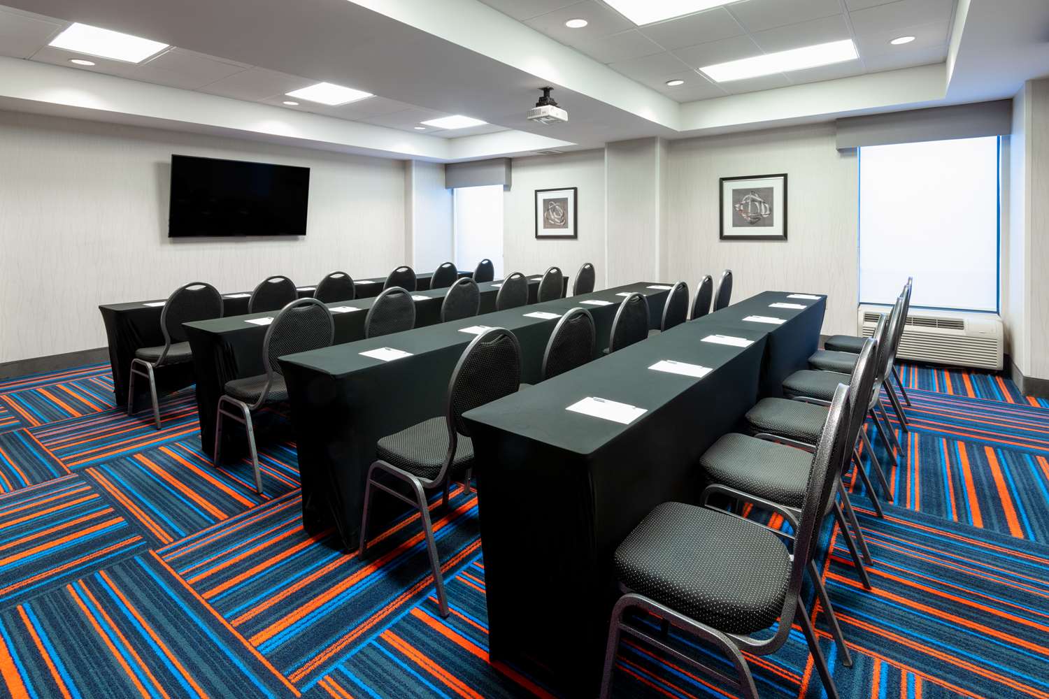 Фото Hampton Inn Denver-International Airport