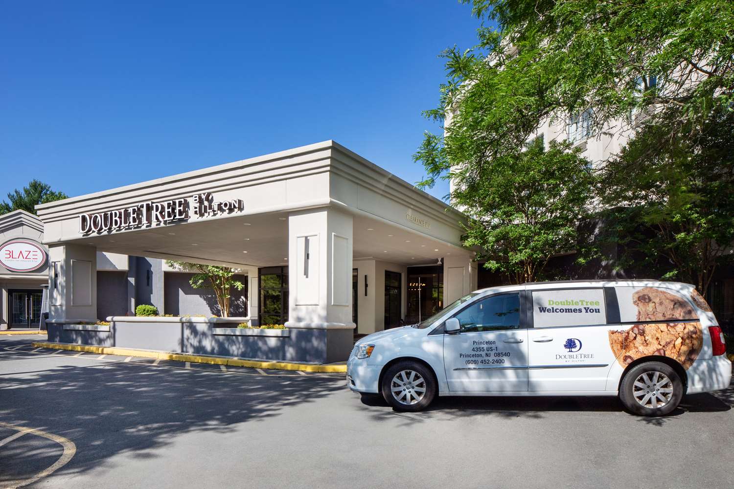 Фото DoubleTree by Hilton Princeton