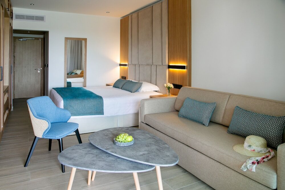 Фото Asterias Beach Hotel