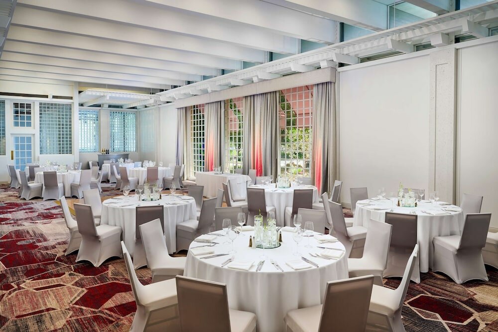 Фото Hilton Oakland Airport