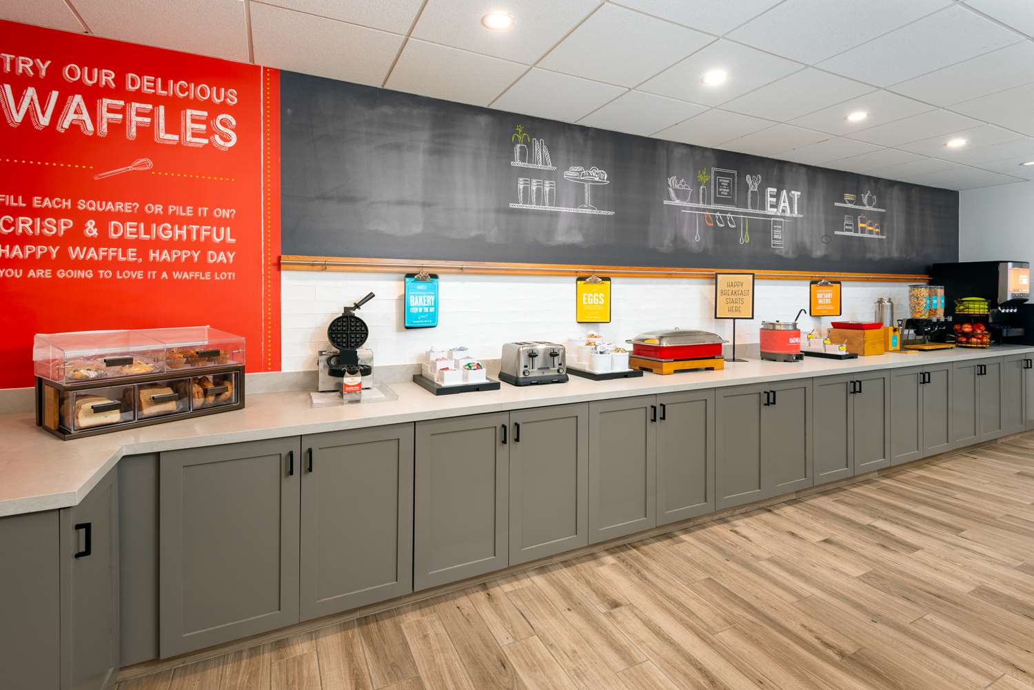 Фото Hampton Inn & Suites Charlottesville-At the University