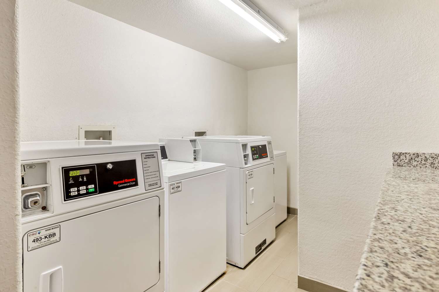 Фото Comfort Inn & Suites Chesapeake - Portsmouth