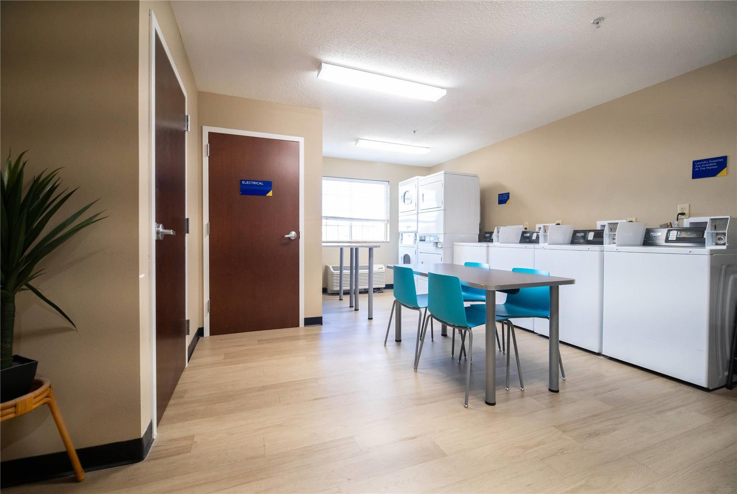 Фото Microtel Inn & Suites by Wyndham Columbia/At Fort Jackson