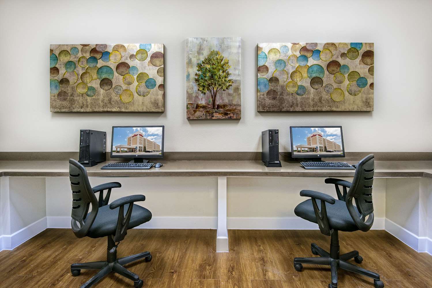 Фото Hawthorn Suites by Wyndham McAllen