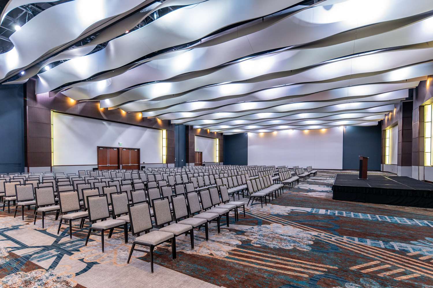 Фото Doubletree by Hilton Cedar Rapids Convention Complex