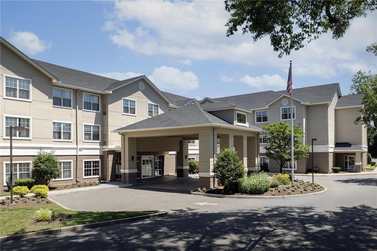 Фото Homewood Suites by Hilton Newark-Cranford