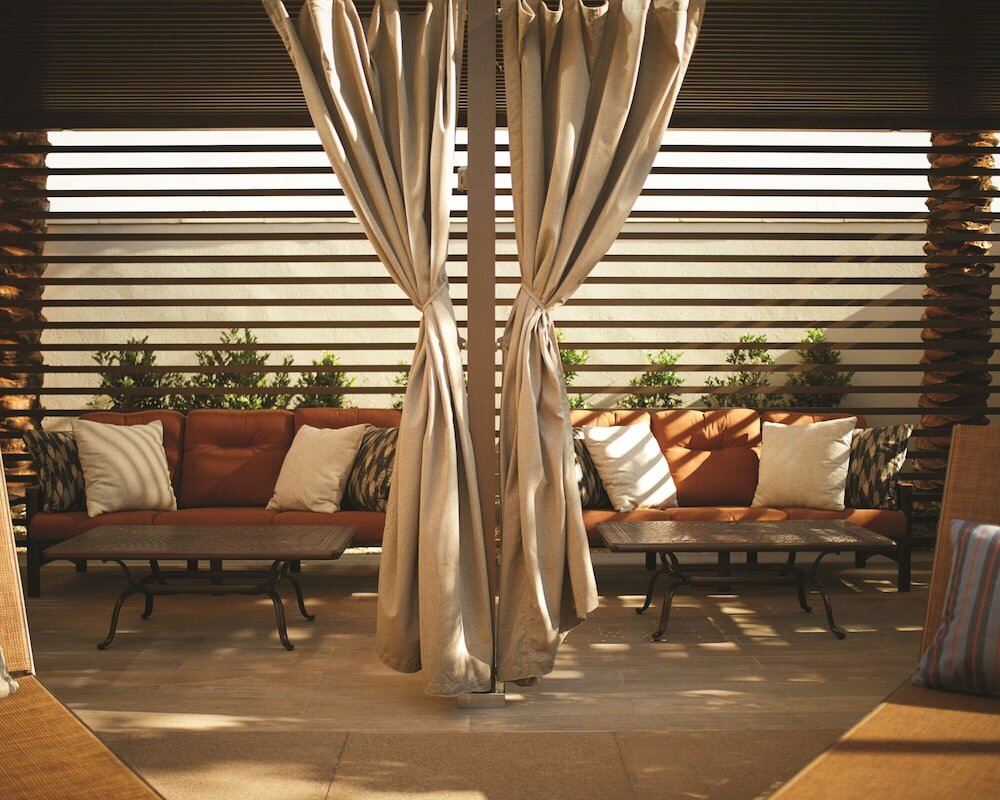 Фото Hyatt Place Las Vegas at Silverton Village