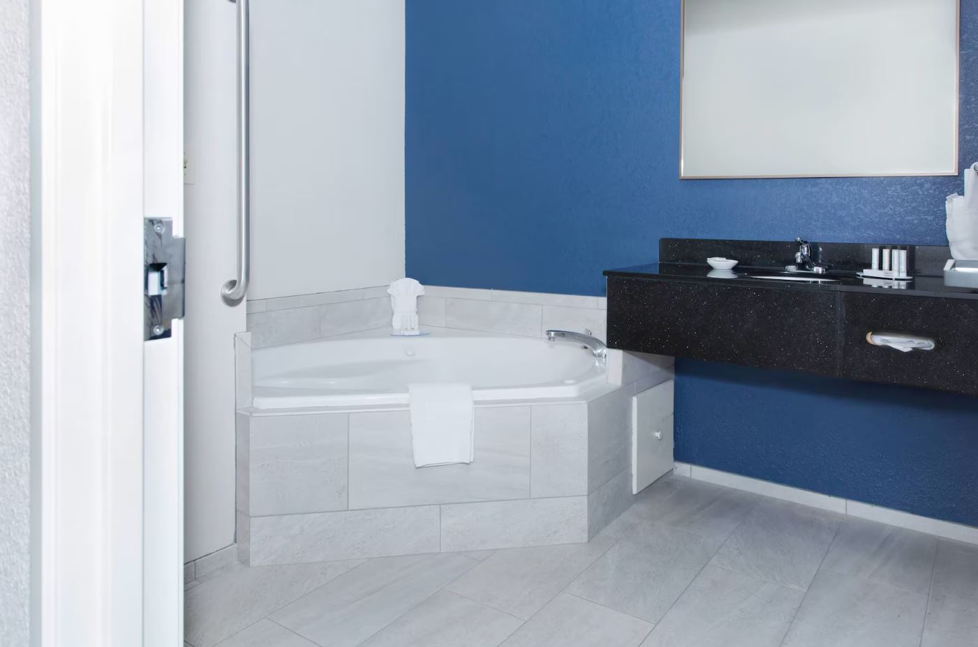 Фото Fairfield Inn by Marriott Hays