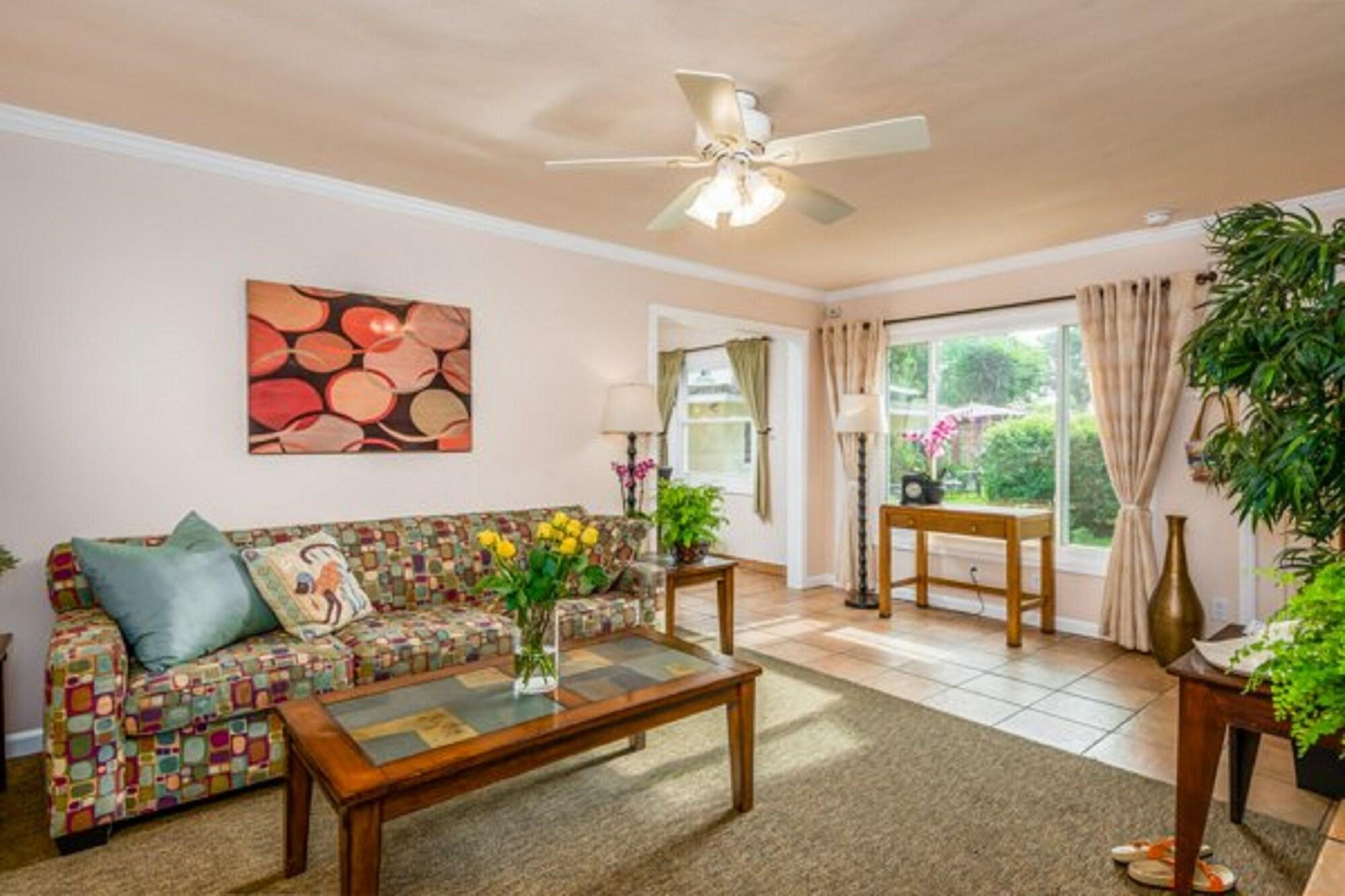 Фото Beach House Inn