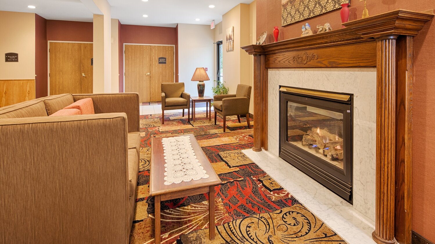 Фото Best Western Plaza Hotel Saugatuck
