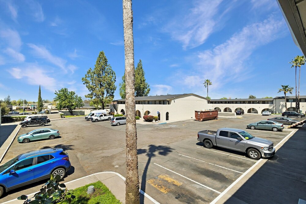 Фото Heritage Inn Express Roseville