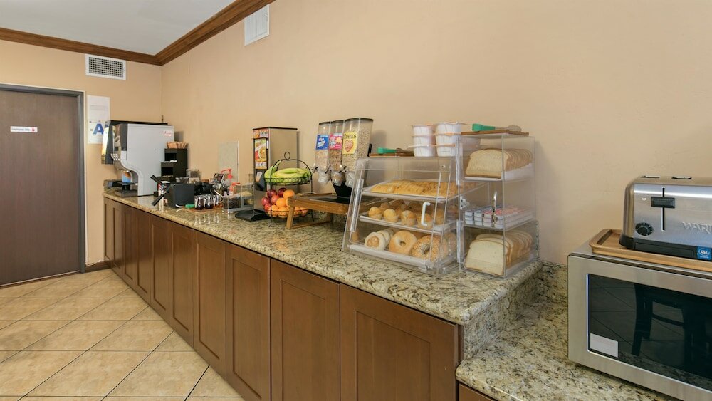 Фото Best Western Santee Lodge