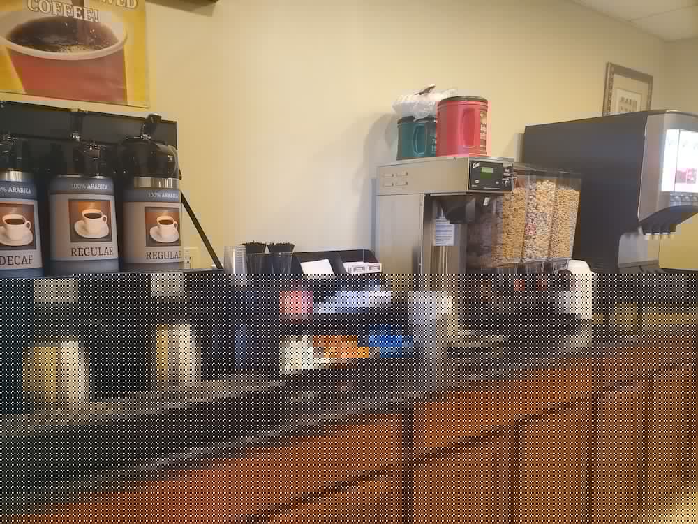 Фото SureStay Hotel by Best Western East Brunswick