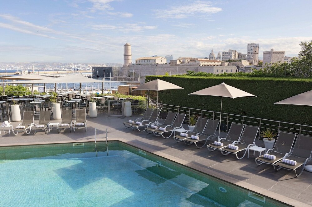 Фото Novotel Marseille Vieux Port