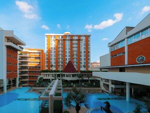 Гостиница Mövenpick Hotel & Residences Nairobi