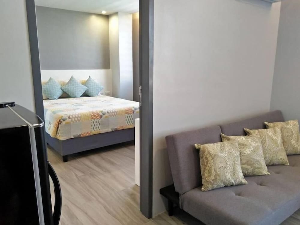 Фото Cebu Hotel Plus