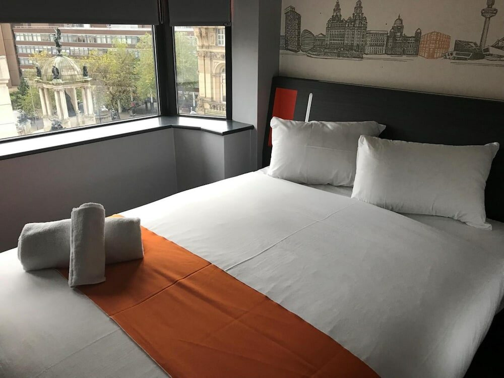 Фото EasyHotel Liverpool City Centre