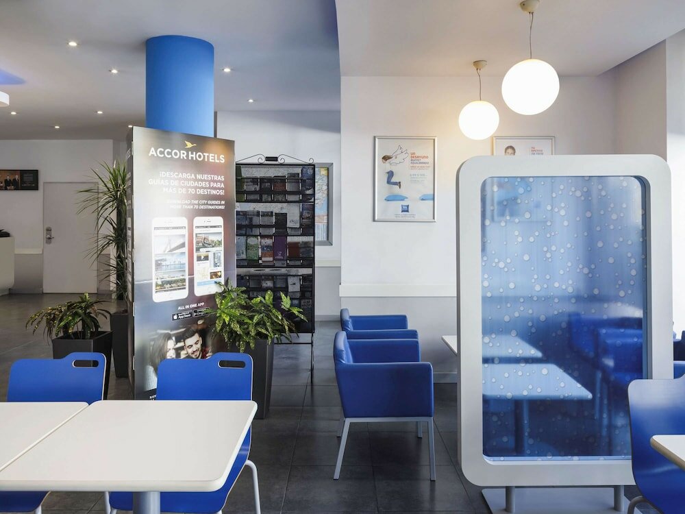 Фото Ibis budget Málaga Centro