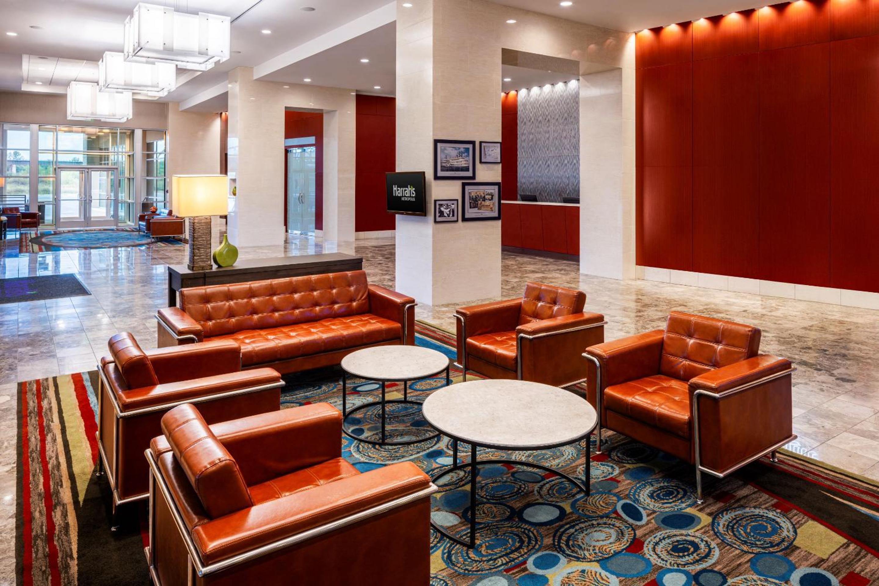 Фото Harrah's Metropolis Hotel & Casino