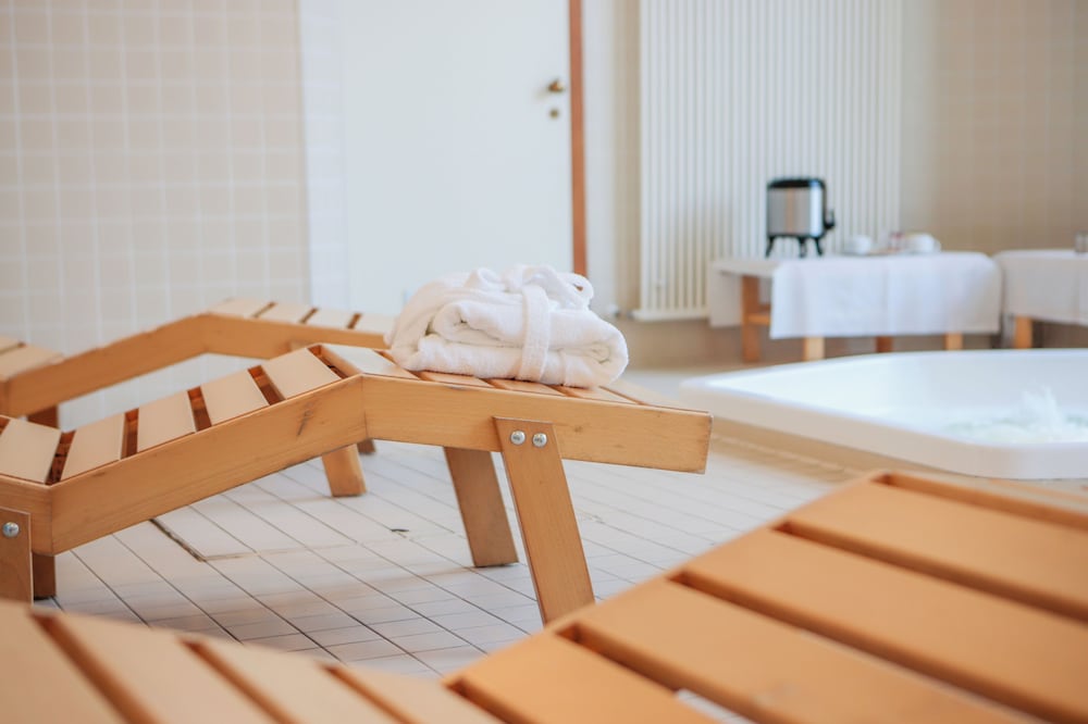 Фото Pràcatinat Hotel & Restaurant