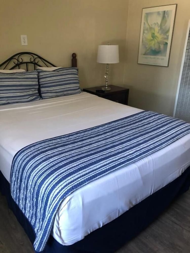 Фото Rest Haven Motel