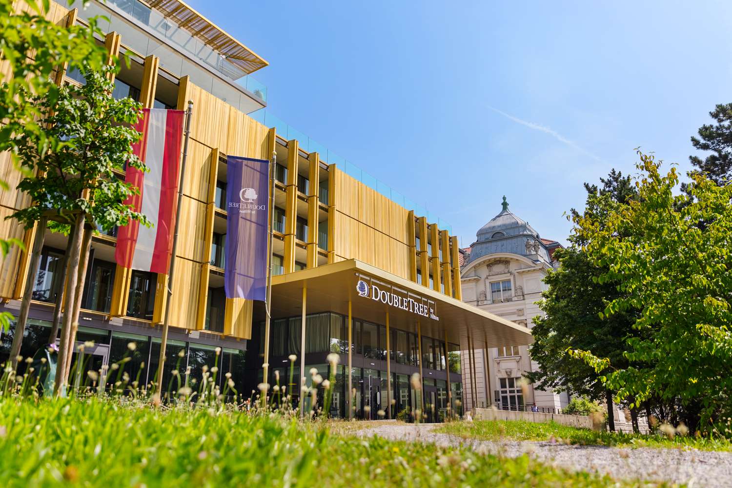 Фото DoubleTree by Hilton Vienna Schonbrunn