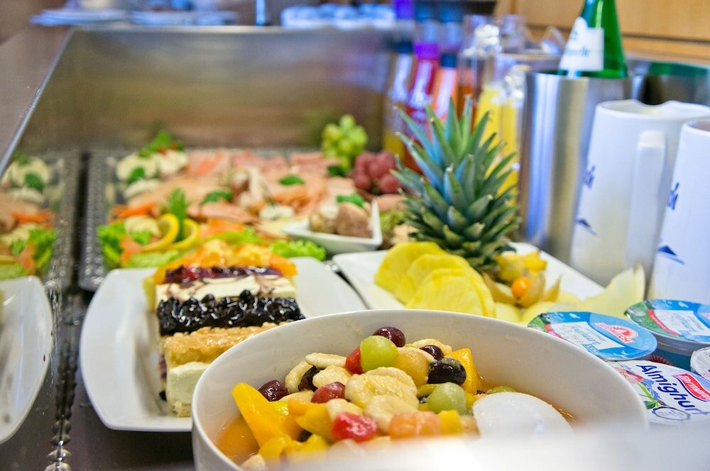 Фото Hotel-Restaurant Kastanienhof Lauingen