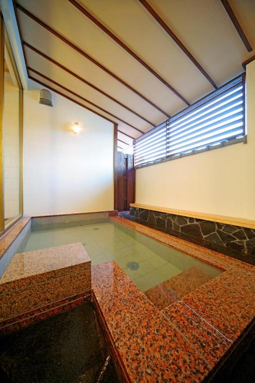 Фото Green Hotel Yes Nagahama Minatokan