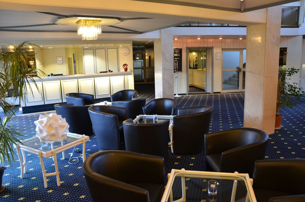 Фото Karaman Group Hotel