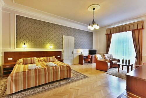 Гостиница Radium Palace Hotel в Острове