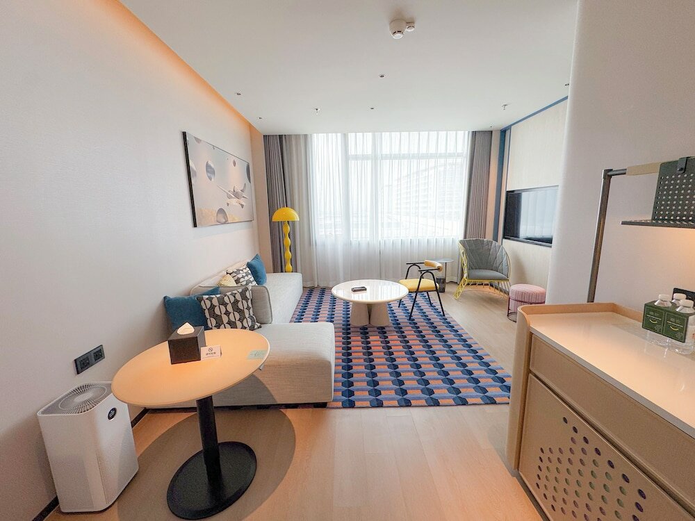 Фото Holiday Inn Shanghai Pudong Airport