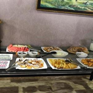 Фото Tourist Inn Hotel