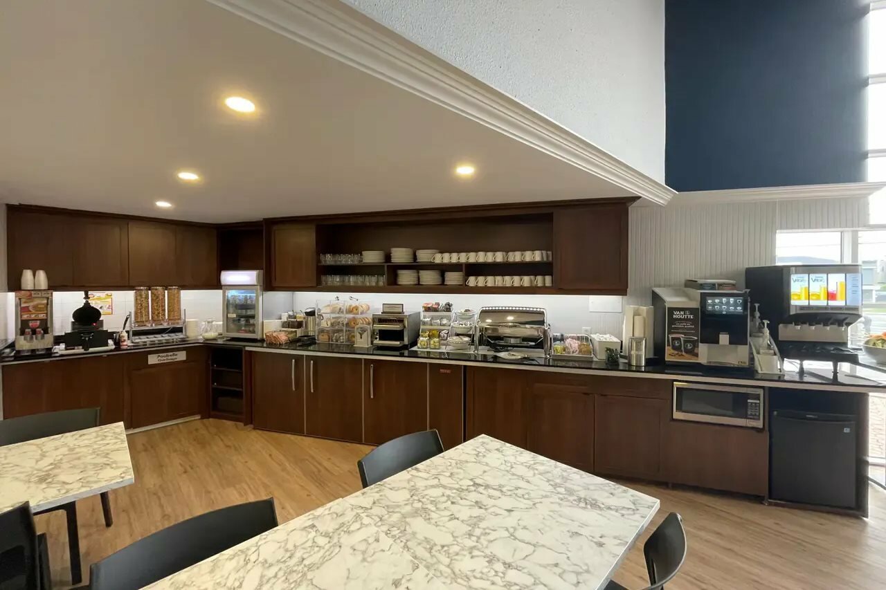 Фото Clarion Pointe Quebec Airport