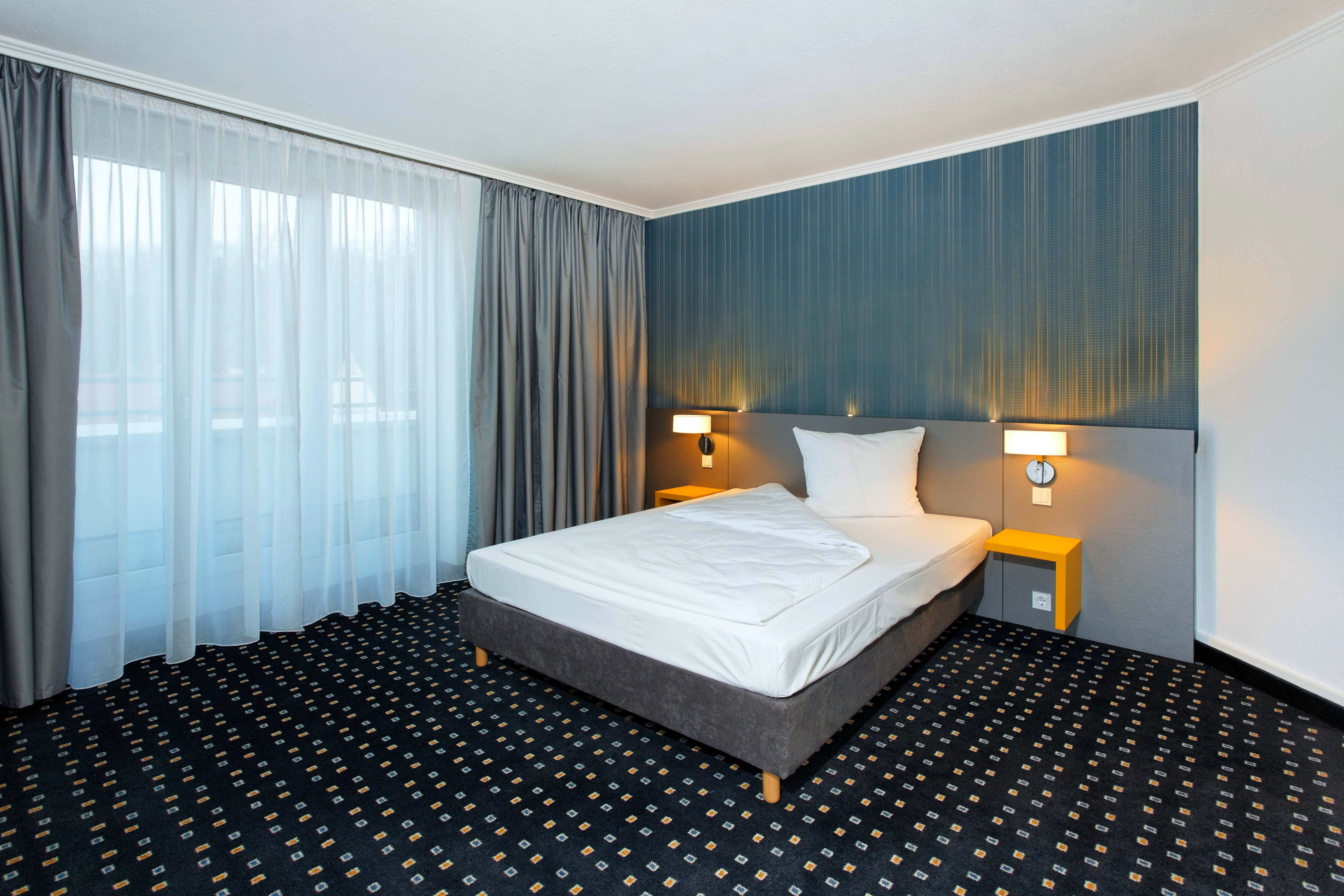 Фото Premier Inn Stuttgart Bad Cannstatt