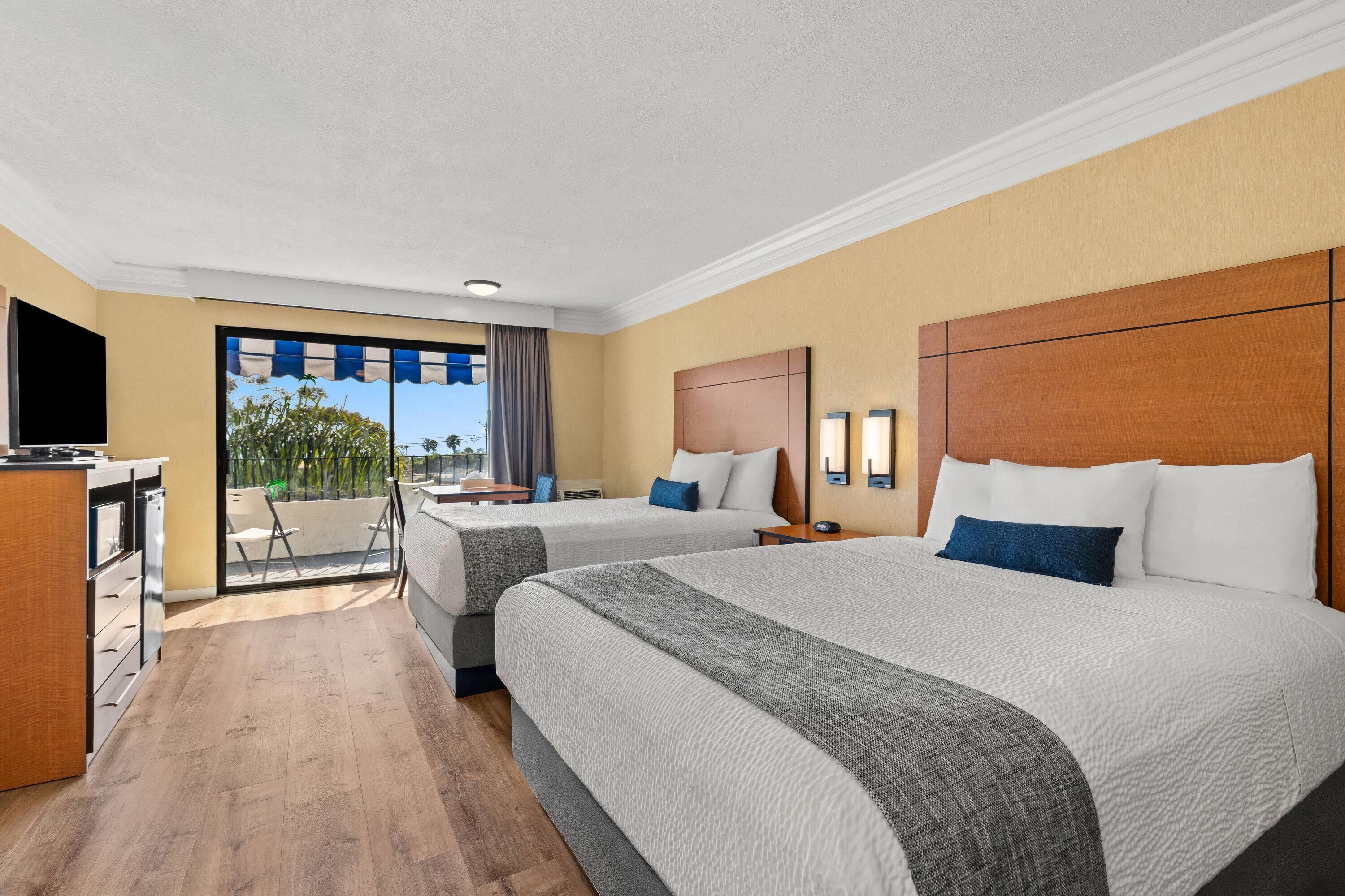 Фото Travelodge by Wyndham San Clemente Beach